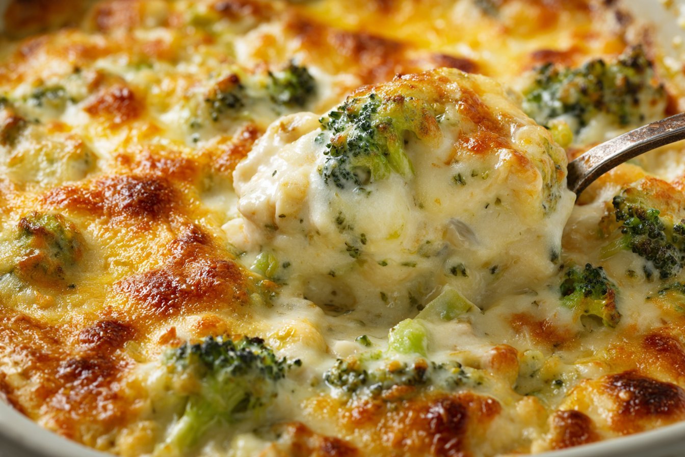 Keto Chicken Alfredo Broccoli Bake featured